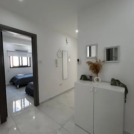 Sia-serenity Finikoudes * Larnaca